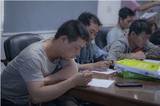 朝陽(yáng)集團開(kāi)展行車(chē)和有限作業(yè)空間安全操作培訓、道路交通安全培訓